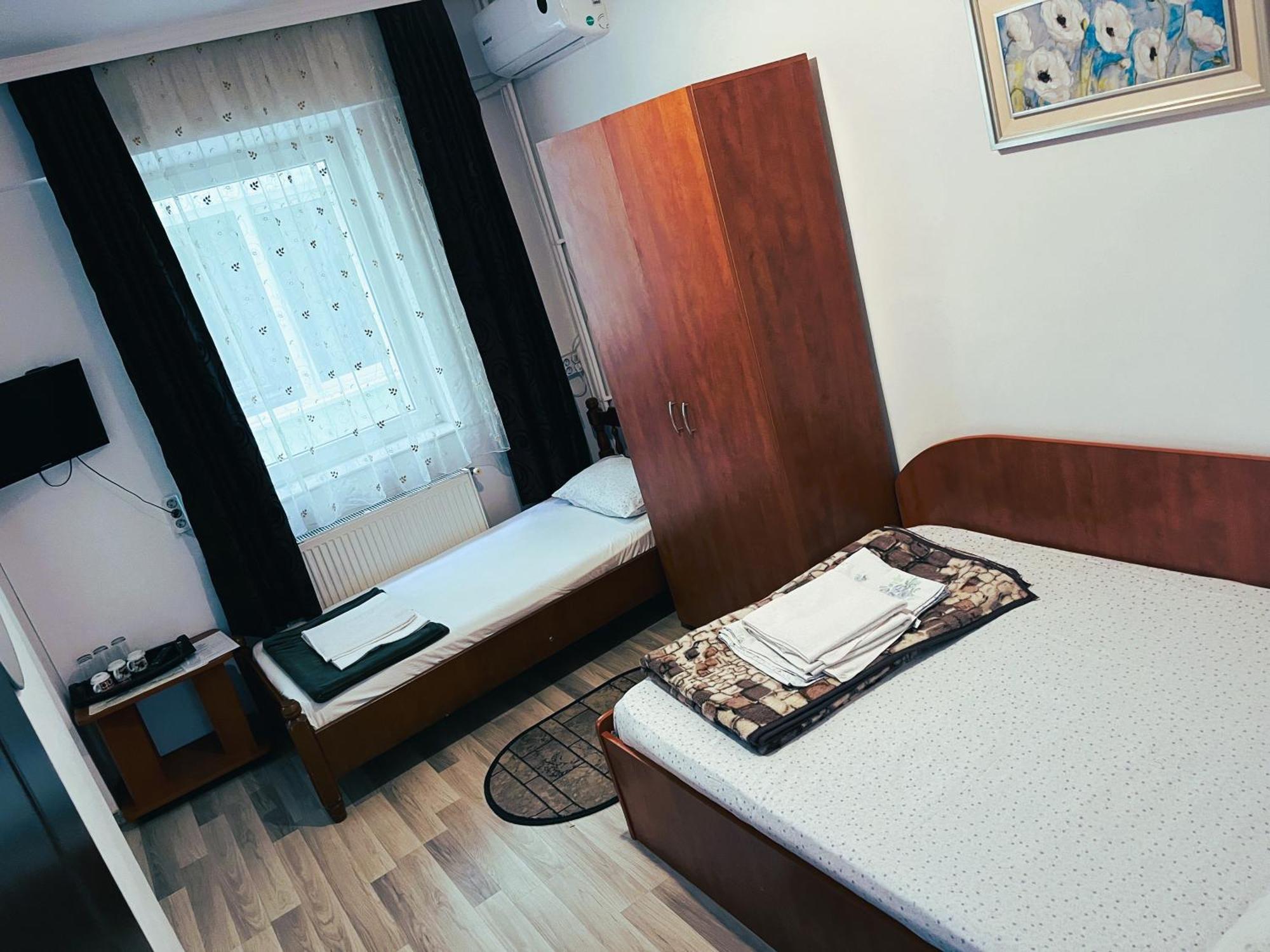 Complex Meridian Ефоріє-Норд Номер фото